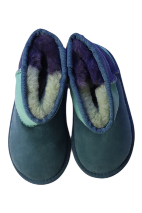 A Blue Booties from UGG in size 3T for girl. (Back View)