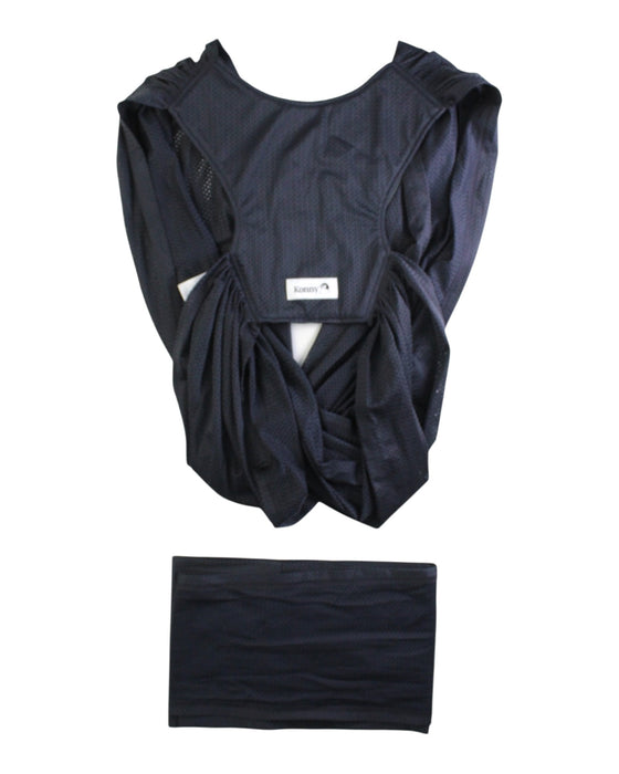 A Navy Baby Carriers from Konny in size 0-3M for neutral. (Front View)