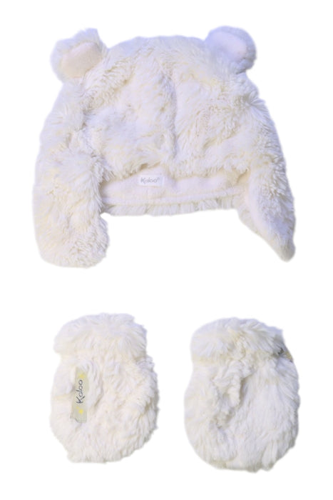 A White Winter Hats from Kaloo in size 6-12M for girl. (Front View)