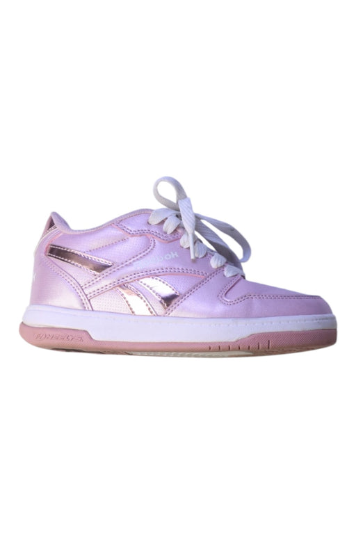 A Pink Sneakers from Reebok in size 7Y for girl. (Front View)
