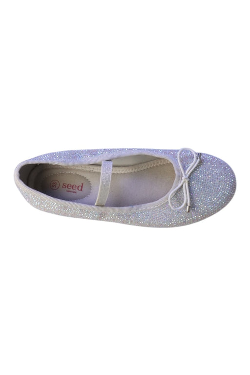 A Silver Flats from Seed in size 7Y for girl. (Front View)