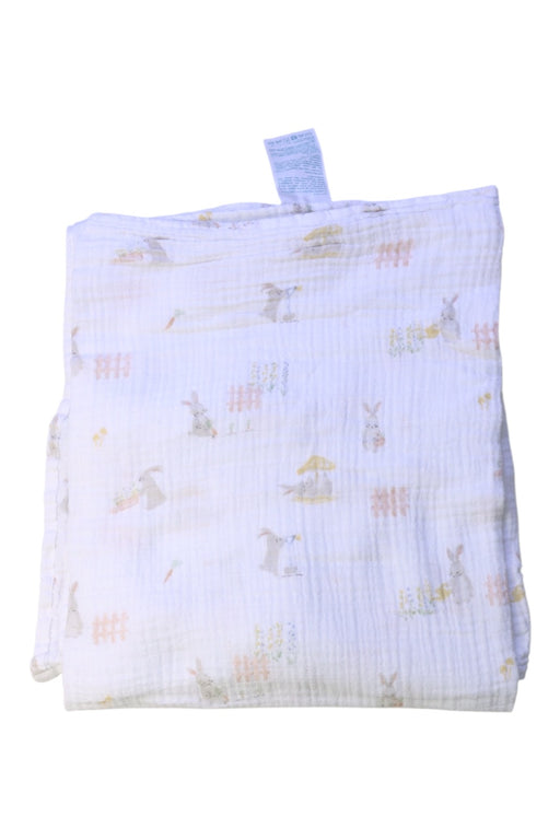A White Swaddles from Aden & Anais in size O/S for neutral. (Front View)