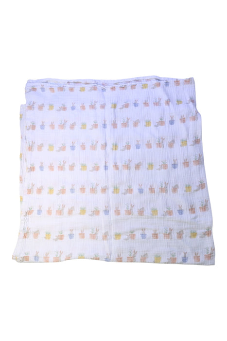 A White Swaddles from Aden & Anais in size O/S for neutral. (Front View)