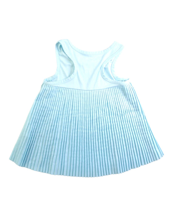 A White Sleeveless Tops from Nike in size 3T for girl. (Back View)