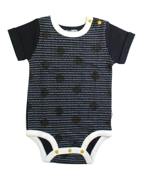 A Black Short Sleeve Bodysuits from TinyBitz in size 12-18M for neutral. (Front View)