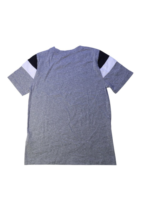 A Grey Short Sleeve T Shirts from Abercrombie & Fitch in size 9Y for boy. (Back View)