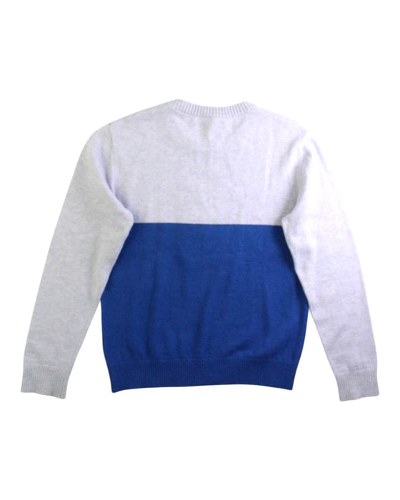 A Grey Crewneck Sweatshirts from Jared.M in size 6T for boy. (Back View)