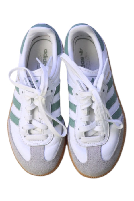 A White Sneakers from Adidas in size 5T for boy. (Back View)