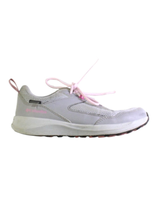 A Grey Sneakers from Columbia in size 9Y for girl. (Front View)