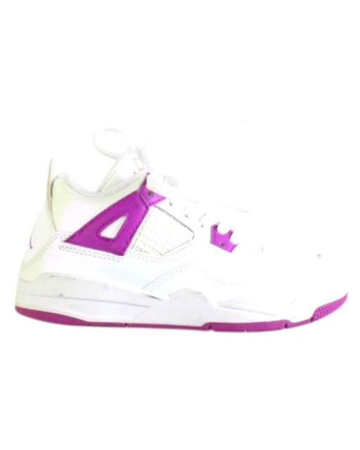 A White Sneakers from Air Jordan in size Newborn for girl. (Front View)