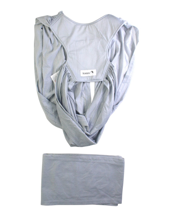 A Blue Baby Carriers from Konny in size 0-3M for neutral. (Front View)