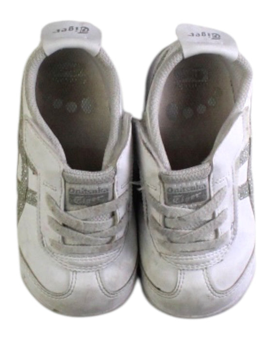 A White Sneakers from Onitsuka Tiger in size 3T for girl. (Back View)