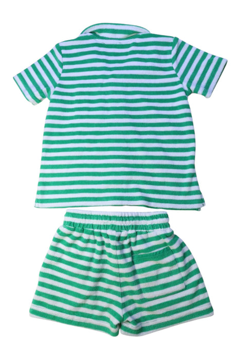 A Green Shorts Sets from Minnow in size 3T for boy. (Back View)
