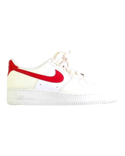 A Red Sneakers from Nike in size 14Y for neutral. (Front View)
