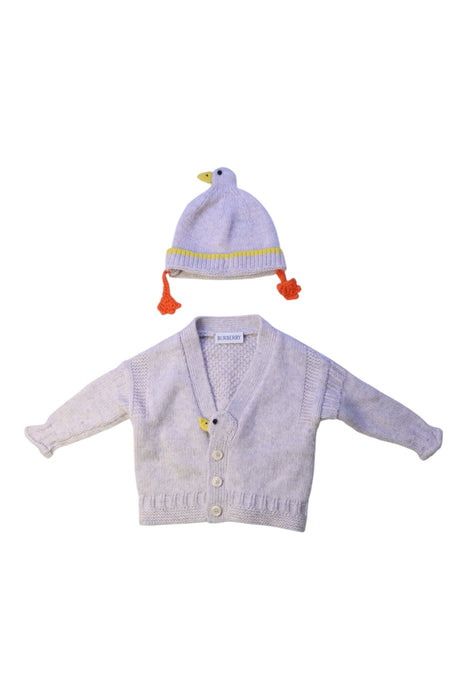 A Ivory Gift Sets from Burberry in size 0-3M for boy. (Front View)