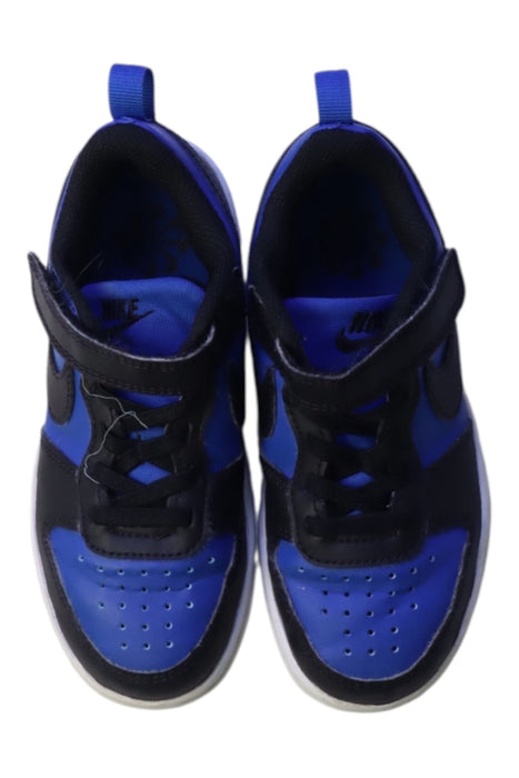 A Blue Sneakers from Nike in size 5T for boy. (Back View)