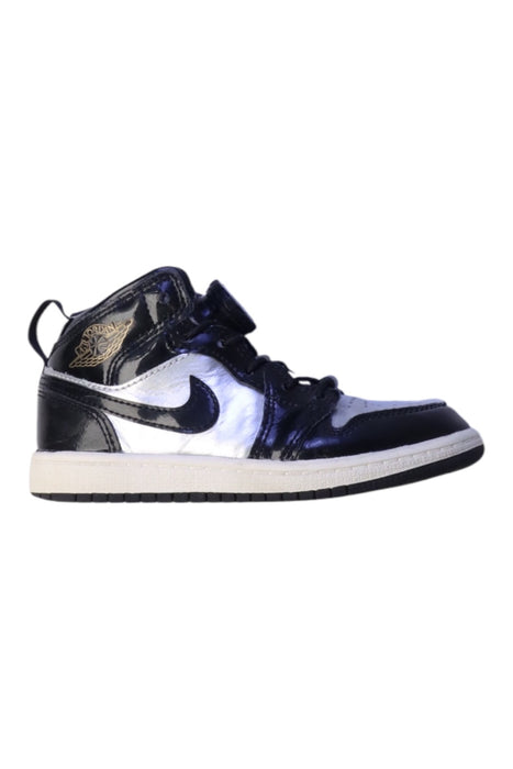 A Black Sneakers from Air Jordan in size 5T for girl. (Front View)