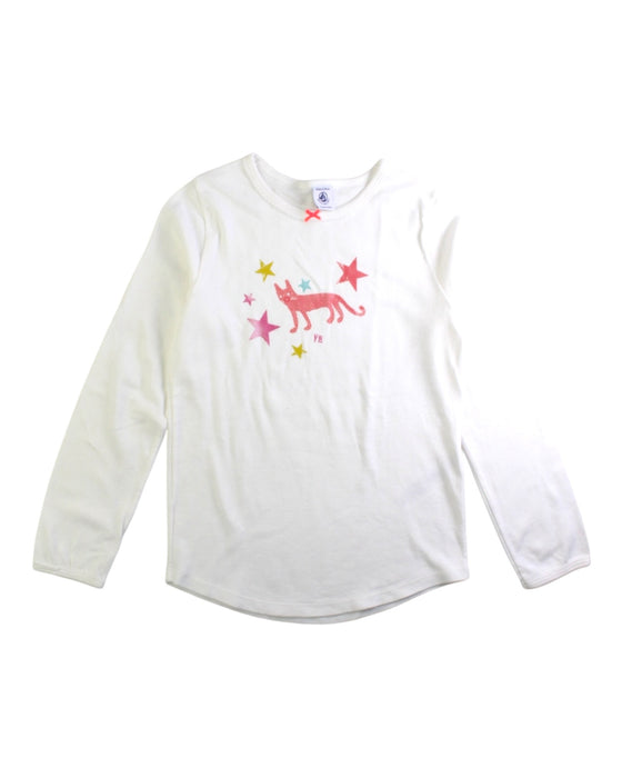 A White Long Sleeve T Shirts from Petit Bateau in size 6T for girl. (Front View)