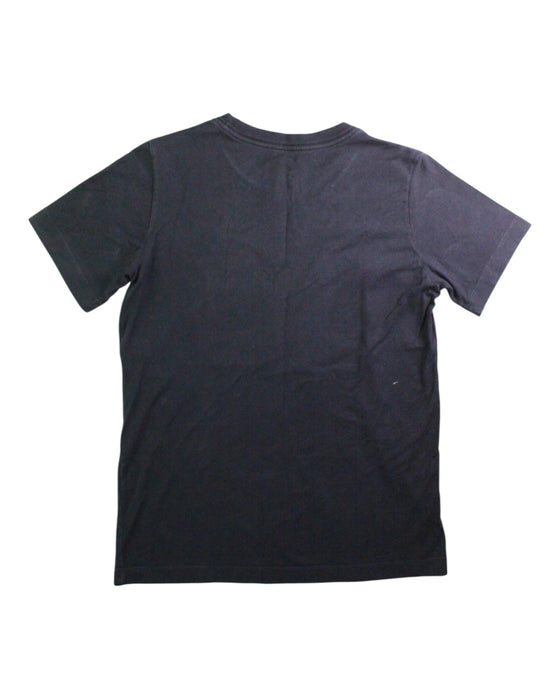 A Black Short Sleeve T Shirts from Nike in size 10Y for boy. (Back View)