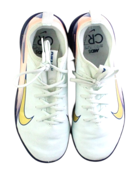 A White Sneakers from Nike in size 11Y for boy. (Back View)