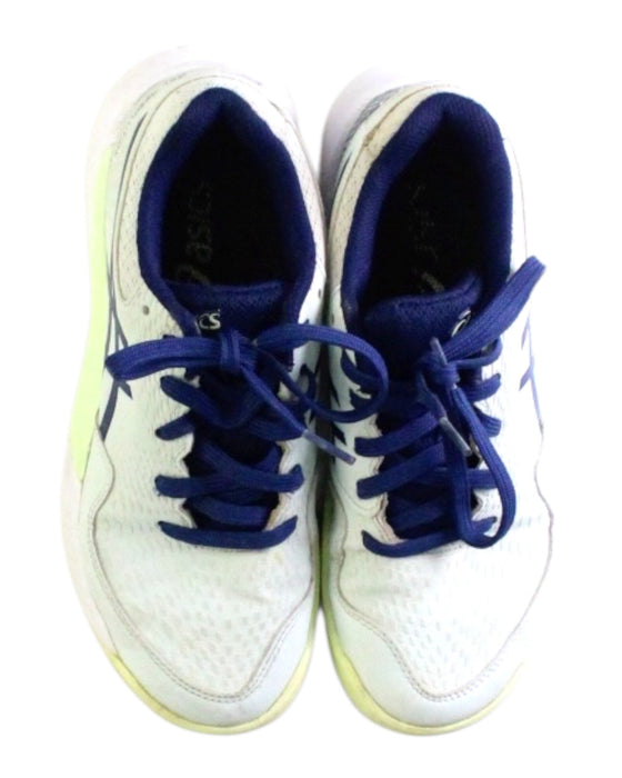 A White Sneakers from ASICS in size 11Y for neutral. (Back View)