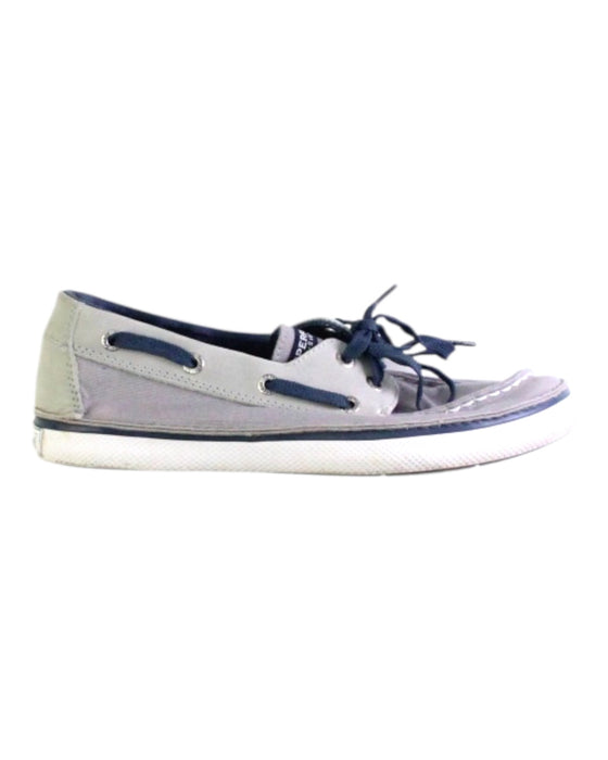 A Grey Loafers & Moccasins from Sperry in size 10Y for boy. (Front View)