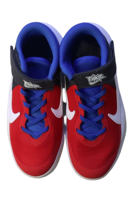A Red Sneakers from Nike in size 11Y for boy. (Back View)