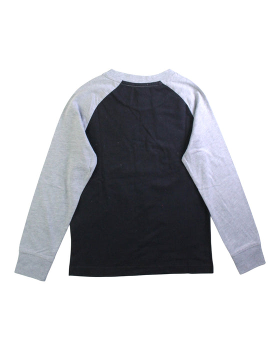 A Grey Long Sleeve T Shirts from Nike in size 6T for boy. (Back View)