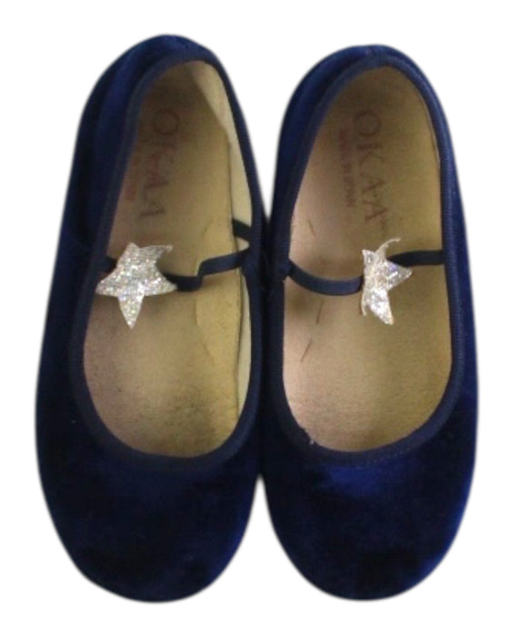 A Navy Flats from OKAA in size 6T for girl. (Back View)