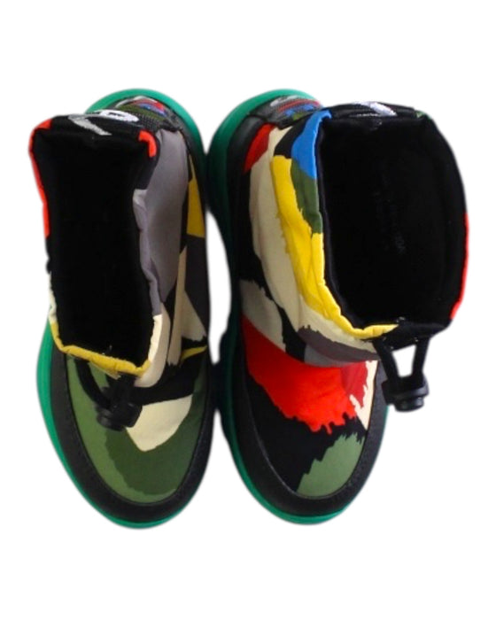 A Multicolour Winter Boots from Stella McCartney in size 4T for boy. (Back View)