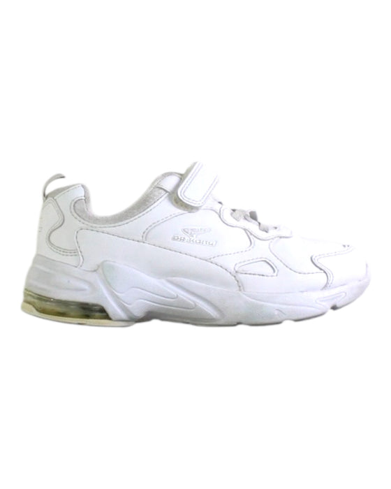 A White Sneakers from Dr. Kong in size 7Y for girl. (Front View)