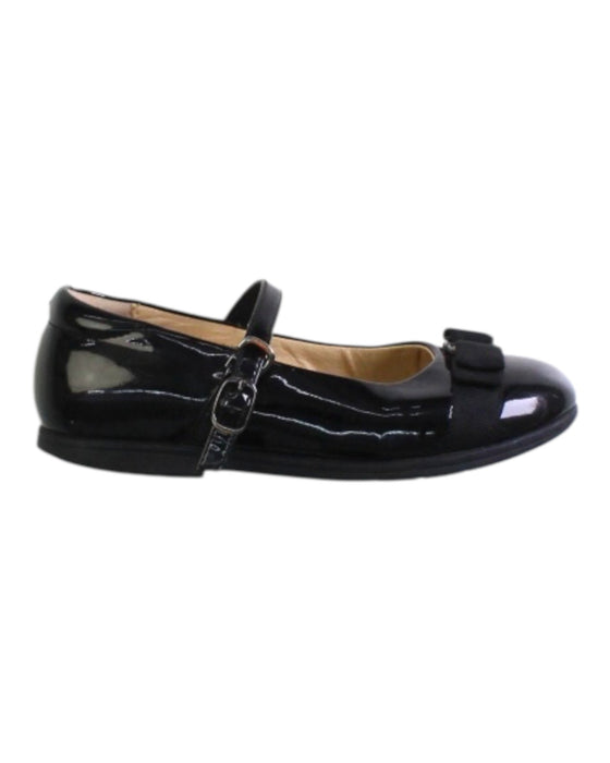 A Black Flats from Dr. Kong in size 7Y for girl. (Front View)