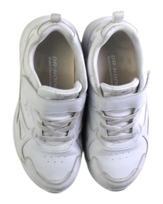 A White Sneakers from Dr. Kong in size 7Y for neutral. (Back View)