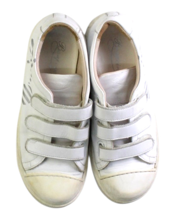 A White Sneakers from Bonpoint in size 7Y for girl. (Back View)