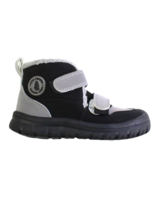 A Black Winter Boots from Hush Puppies in size 5T for neutral. (Front View)