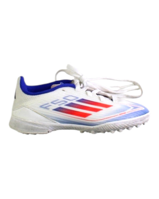 A White Cleats/Soccer Shoes from Adidas in size 5T for boy. (Front View)