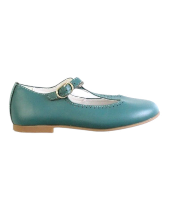 A Teal Flats from La Coqueta in size 4T for girl. (Front View)