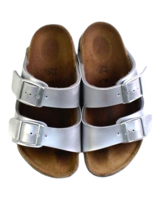 A Silver Sandals from Birkenstock in size 4T for girl. (Back View)