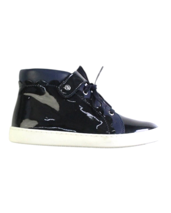 A Navy Sneakers from Jacadi in size 6T for boy. (Front View)