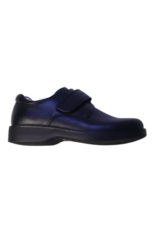 A Black Dress Shoes from Dr. Kong in size 6T for boy. (Front View)