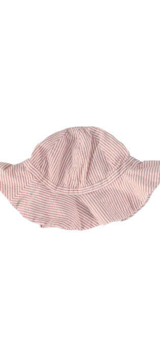 A White Sun Hats from Petit Bateau in size 3-6M for girl. (Front View)