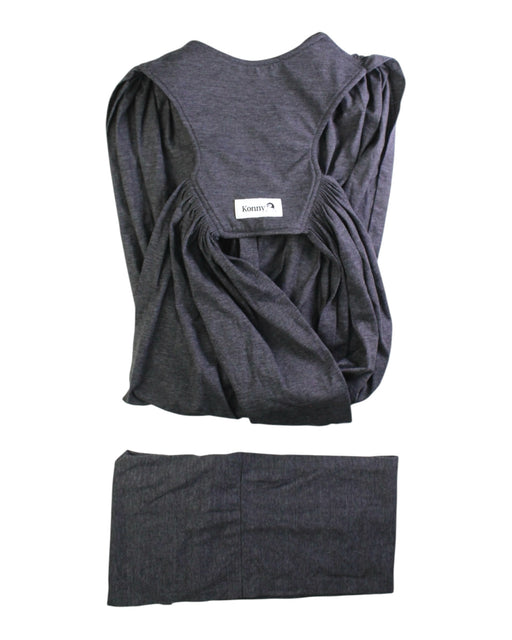 A Grey Baby Carriers from Konny in size 0-3M for neutral. (Front View)