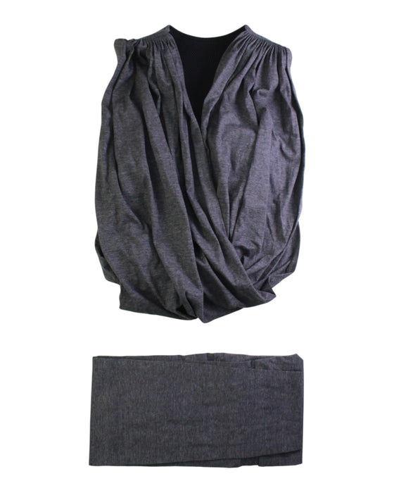 A Grey Baby Carriers from Konny in size 0-3M for neutral. (Back View)