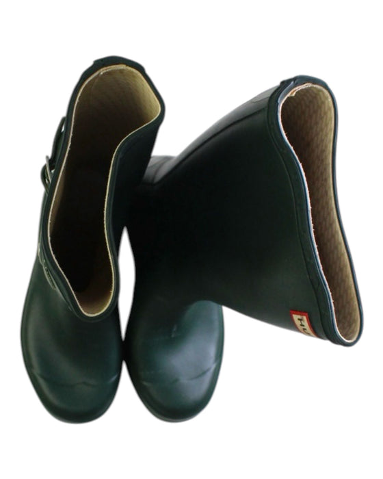 A Green Rain Boots from Hunter in size 7Y for girl. (Back View)