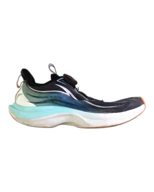 A Black Sneakers from Anta in size 7Y for boy. (Front View)