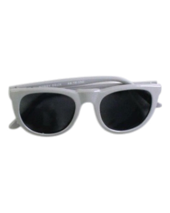 A White Sunglasses from Sons & Daughters in size 3T for boy. (Front View)
