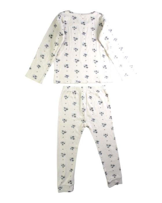 A White Pyjama Sets from Quincy Mae in size 4T for girl. (Back View)