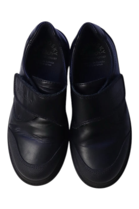 A Navy Slip Ons from Pablosky in size 7Y for boy. (Back View)
