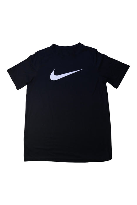 A Black Short Sleeve T Shirts from Nike in size 14Y for neutral. (Front View)
