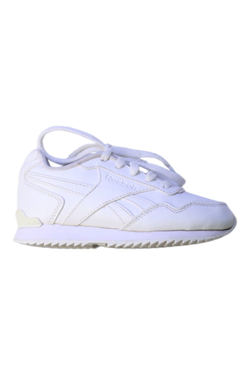 A White Sneakers from Reebok in size 5T for neutral. (Front View)